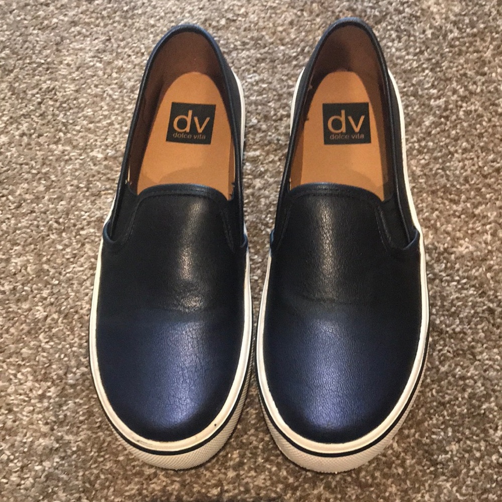 DV slip ons